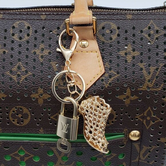 Authentic Louis Vuitton Lock & Key with unbranded Bagcharm, Keycharm, Keychain - Picture 8 of 8